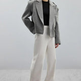 Blazer de lana con solapas de muesca extragrandes y hombreras