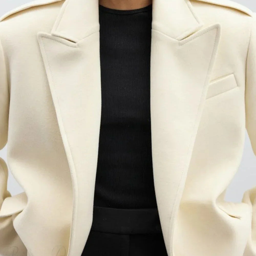 Blazer de lana con solapas de muesca extragrandes y hombreras