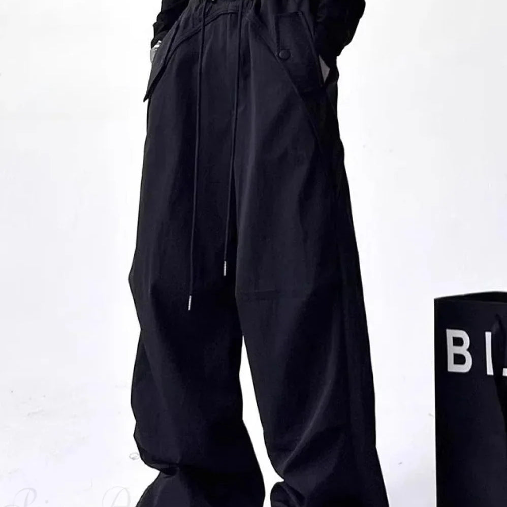 Pantalones cargo de pierna ancha con forma de paracaídas
