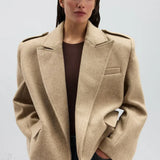 Blazer de lana con solapas puntiagudas, abrigo holgado de lana