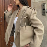 Blazer de lana con solapas puntiagudas, abrigo holgado de lana