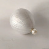 Clutch de novia ovalado en acrílico blanco perlado, caja en forma de huevo, bolso bandolera