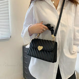 Bolso de hombro cuadrado, pequeño bolso plisado con textura de moda.
