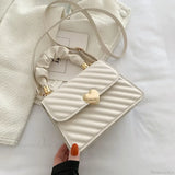 Bolso de hombro cuadrado, pequeño bolso plisado con textura de moda.