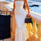 Vestido largo sin tirantes con lunares