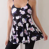 Conjunto de tankini de dos piezas con pantalones cortos estampados hasta la rodilla