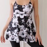 Conjunto de tankini de dos piezas con pantalones cortos estampados hasta la rodilla