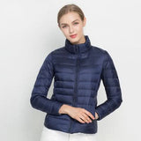 Chaqueta acolchada verde vibrante, elegante y cómoda para mujer.