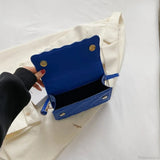 Bolso de hombro pequeño de piel sintética acolchada