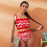 Conjunto de dos piezas con falda de rayas onduladas rojas.