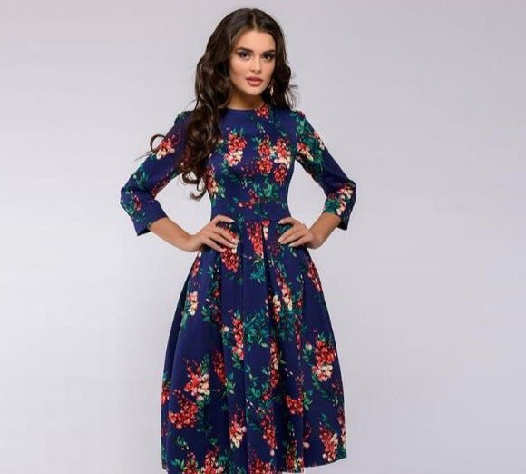 Vestido de mujer - Corte en A - Mangas 3/4 - Cuello redondo - Elegante estampado floral
