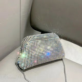 Clutch de noche de diseñador adornado con pedrería