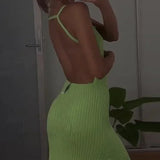 Vestido midi sexy de verano en punto acanalado, espalda abierta con abertura, sin tirantes, sin mangas.