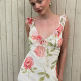 Vestido largo romántico con estampado floral y tirantes