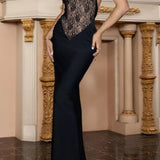 Elegante vestido largo cruzado de satén