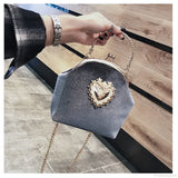 Clutch de noche brillante en forma de corazón, bolso de hombro con cadena