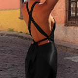 Vestido de noche ajustado con espalda descubierta