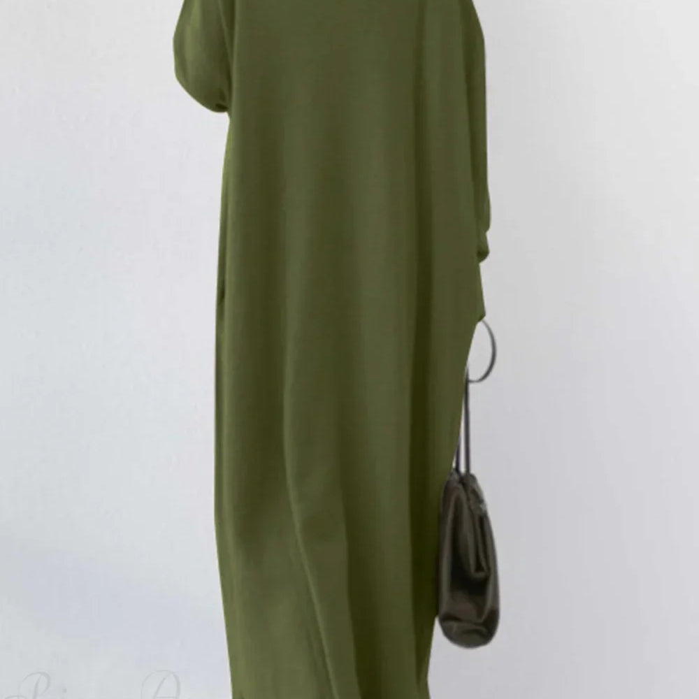 Vestido sudadera con bajo abierto y escote en pico