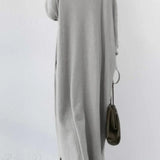 Vestido sudadera con bajo abierto y escote en pico
