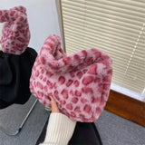 Bolso de hombro con estampado de leopardo de felpa suave