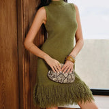 Vestido mini entallado con flecos en punto liso