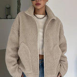 Chaqueta informal de piel de oveja lisa con cuello alto
