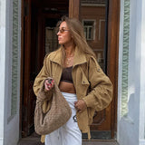 Elegante chaqueta de ante estilo abrigo