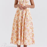 Encantador vestido midi de patchwork estampado con tirantes con cordones