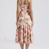 Vestidos midi florales sin espalda en un estilo suave y picante.