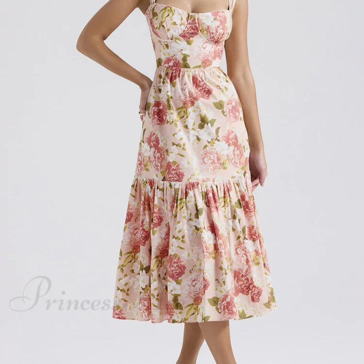 Vestidos midi florales sin espalda en un estilo suave y picante.