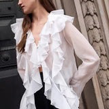 Blusa con volantes en Tencel, escote en pico y mangas acampanadas