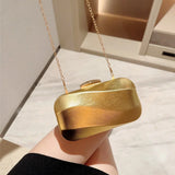 Clutch de noche cuadrado con textura para boda