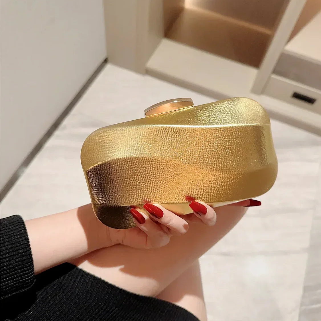 Clutch de noche cuadrado con textura para boda