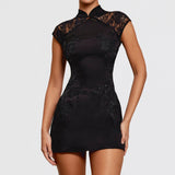 Vestido mini de mujer – Corte entallado – Satén lujoso – Encaje bordado – Mangas cortas