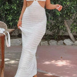 Vestido de espalda abierta con detalles en contraste