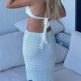 Vestido de espalda abierta con detalles en contraste