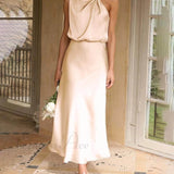 Vestidos midi sin mangas con cuello alto únicos y encantadores para damas de honor.