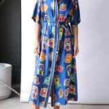 Vestido midi con estampado de grafiti único, divertido y encantador.