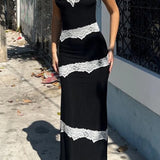 Vestido de tirantes de encaje con patchwork y cuello en V