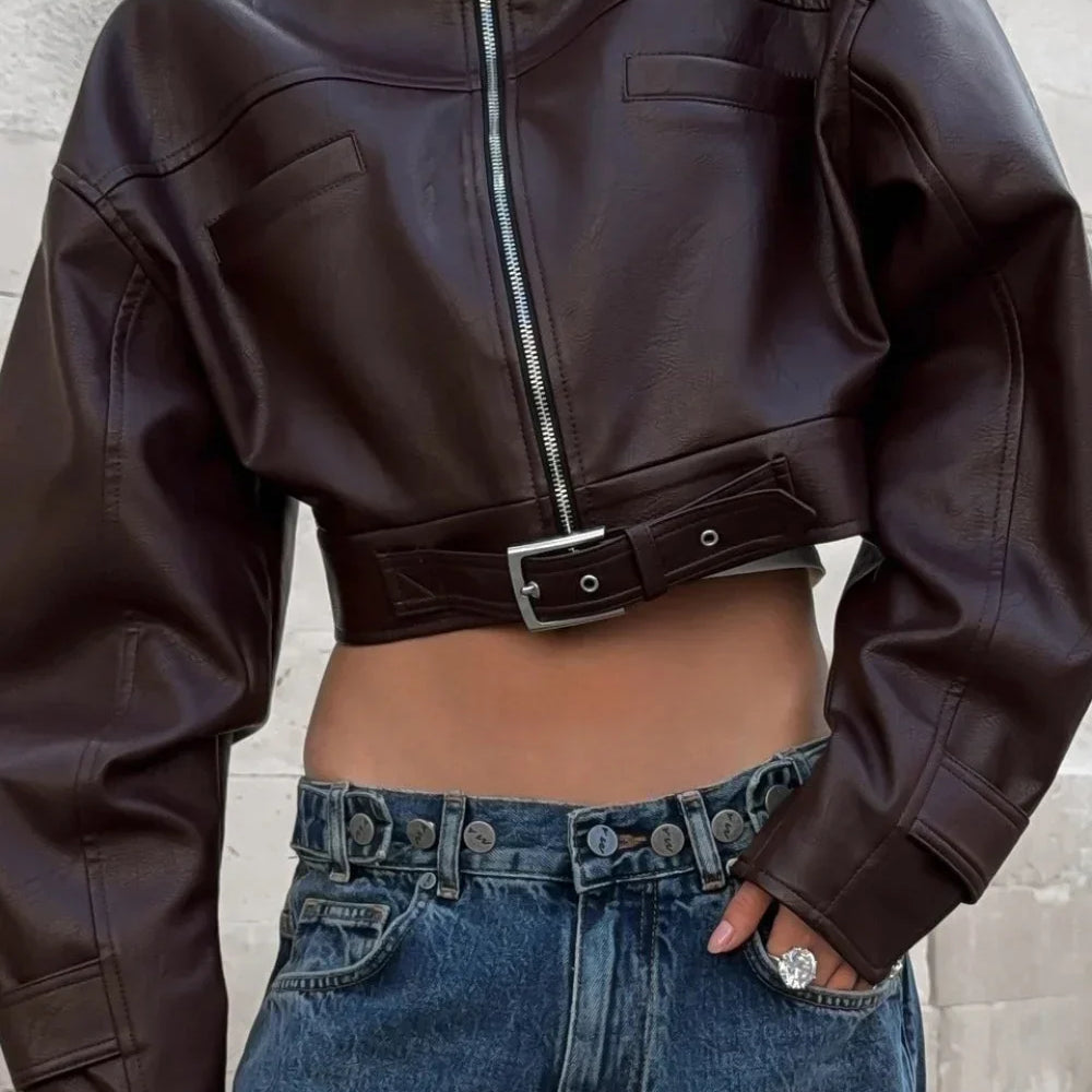 Chaqueta biker de piel vintage con cuello alto y cierre de cremallera