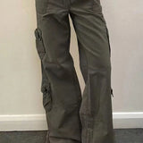 Pantalones cargo multibolsillos en denim lavado