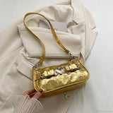 Bolso bandolera de piel color melocotón con forma de corazón Y2K